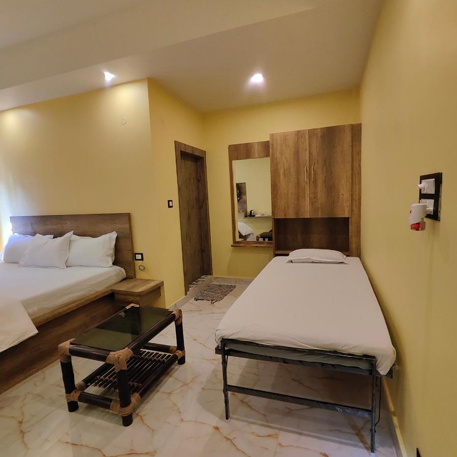 Krazyrooms, Kaziranga Exterior photo
