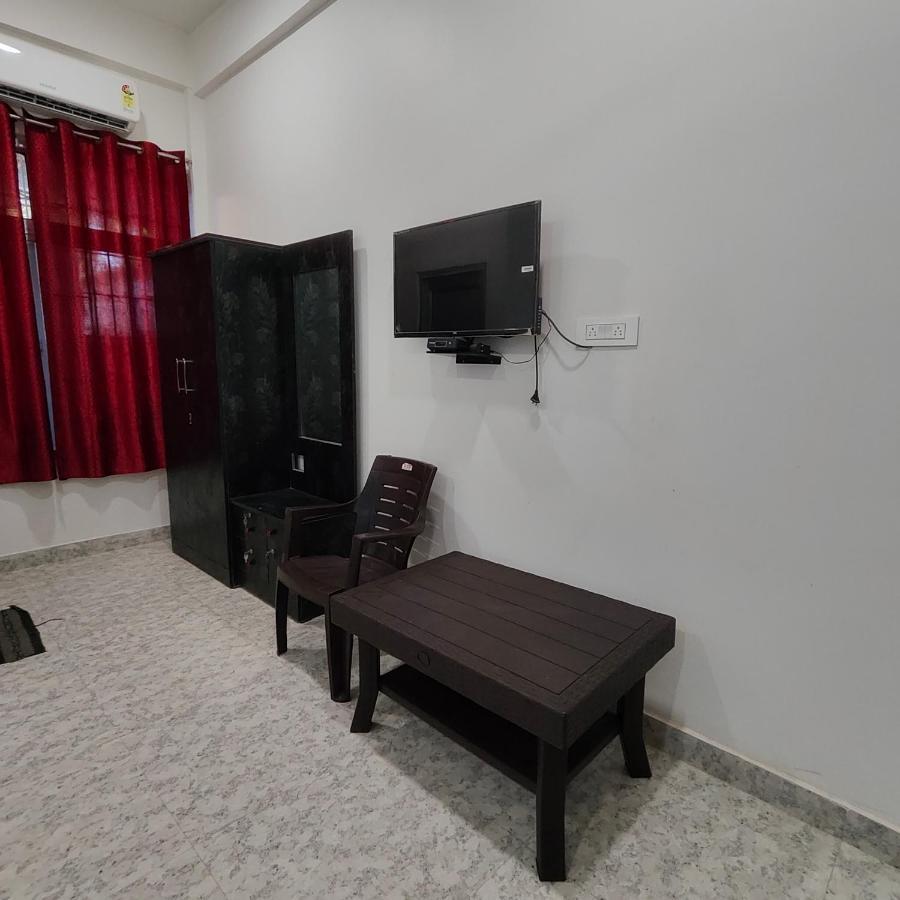 Krazyrooms, Kaziranga Exterior photo
