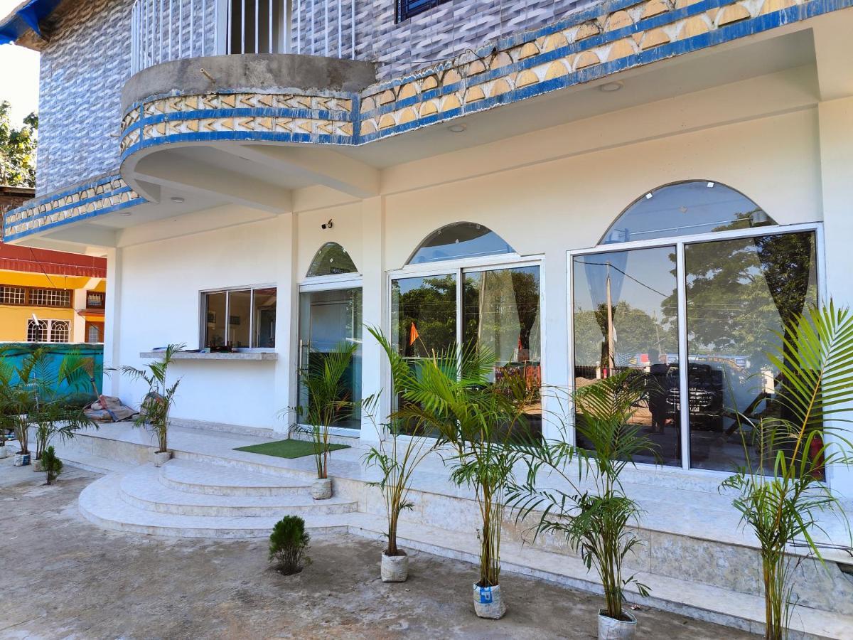 Krazyrooms, Kaziranga Exterior photo